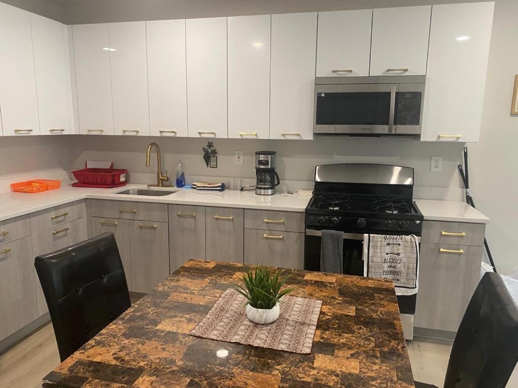 King Suite 8Mins To Newark Airport Exterior photo